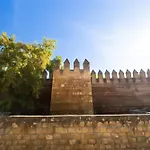 Private Balcony Walk To Mezquita Alcazar Daire Cordoba